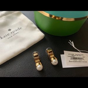 Kate Spade cushion pearl earrings
